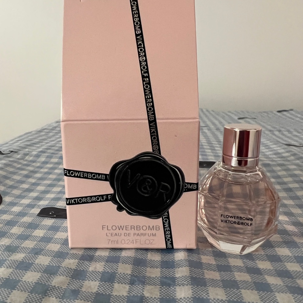 Parfum Bundle - Picture 2 of 5